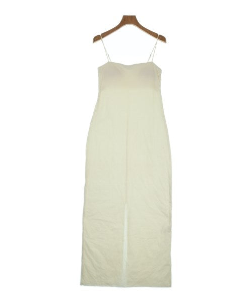 BIOTOP ชุดเดรส