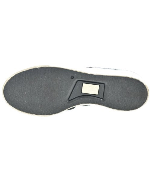 BIOTOP รองเท้าผ้าใบ