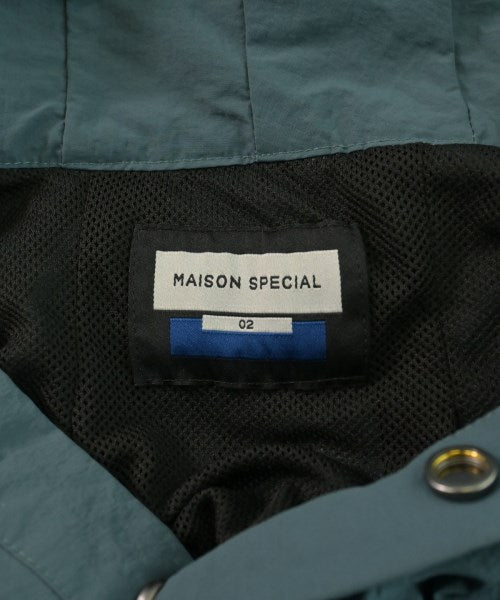 MAISON SPECIAL เสื้อพาร์กาภูเขา