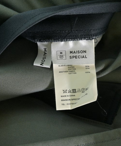 MAISON SPECIAL เสื้อกันฝน