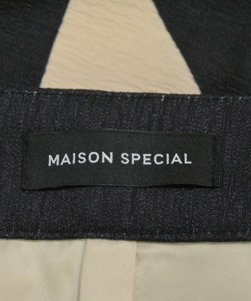MAISON SPECIAL กระโปรงยาวถึงเข่า