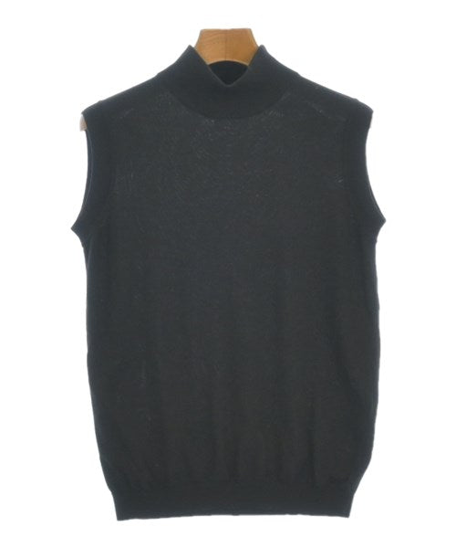 LOEFF เสื้อแขนกุด