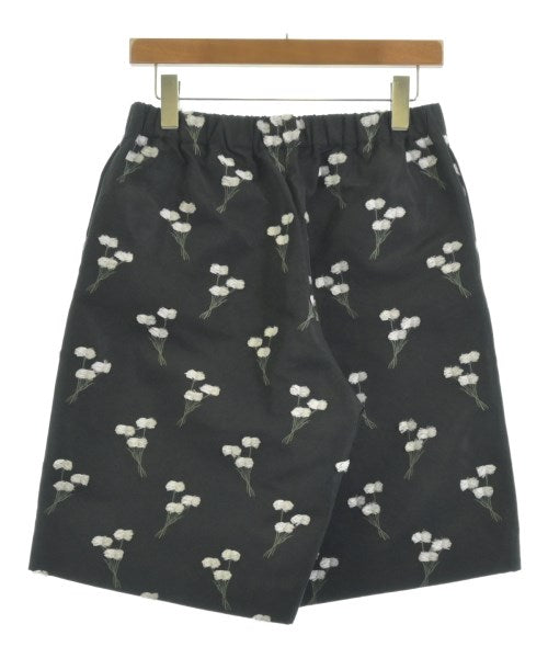 LOEFF กางเกงขาสั้น