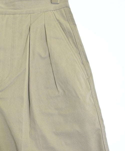 LOEFF กางเกงขาสั้น