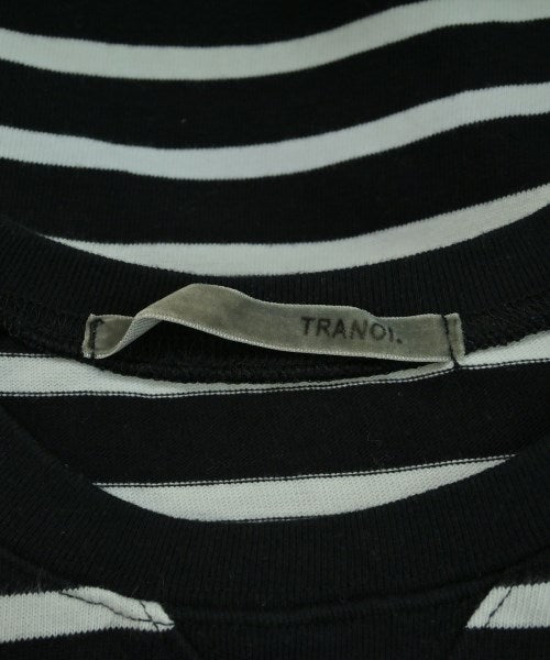 TRANOI เสื้อยืด/เสื้อท็อปส์
