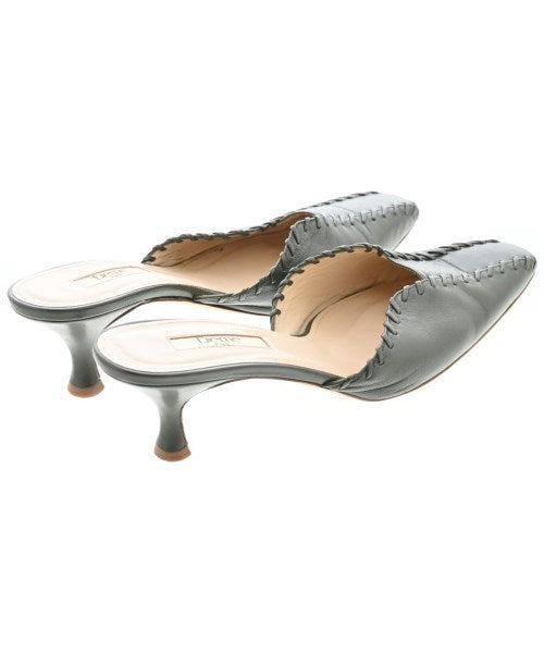 elleme รองเท้าแตะ