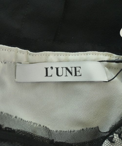 L'UNE เสื้อสตรี