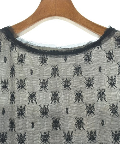 L'UNE เสื้อสตรี