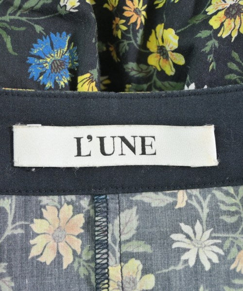 L'UNE เสื้อสตรี