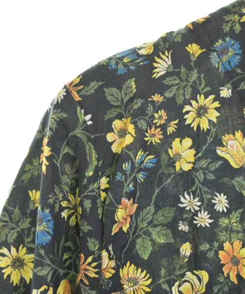 L'UNE เสื้อสตรี