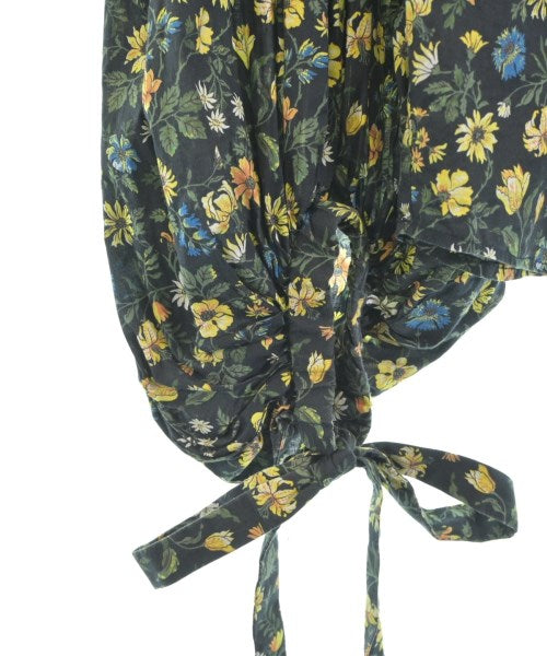 L'UNE เสื้อสตรี