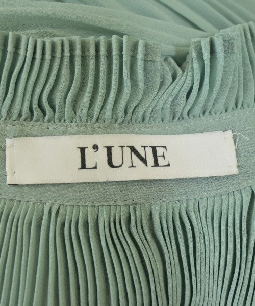 L'UNE เสื้อลำลอง