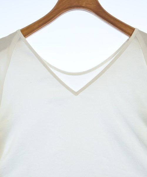 L'UNE เสื้อยืด/เสื้อท็อปส์