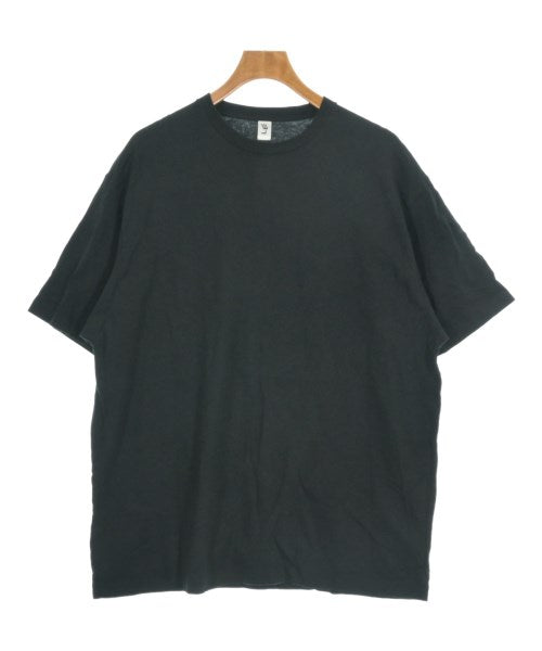 LE เสื้อยืด/เสื้อท็อปส์
