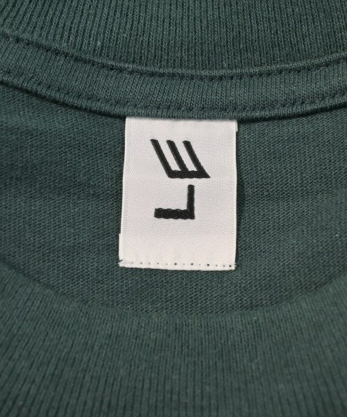 LE เสื้อยืด/เสื้อท็อปส์