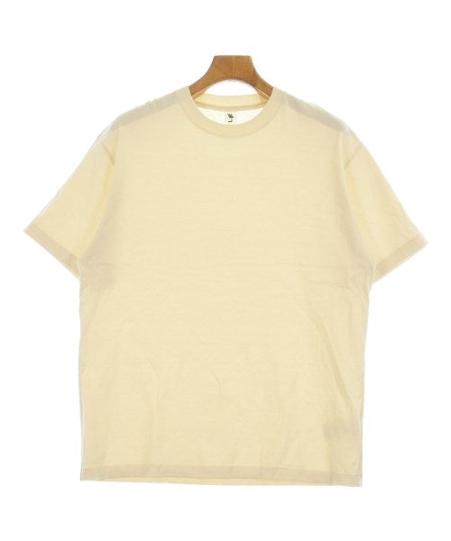 LE เสื้อยืด/เสื้อท็อปส์