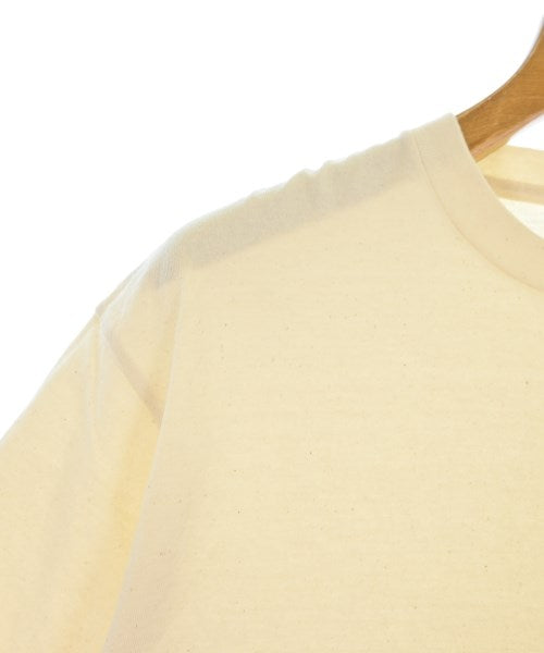 LE เสื้อยืด/เสื้อท็อปส์