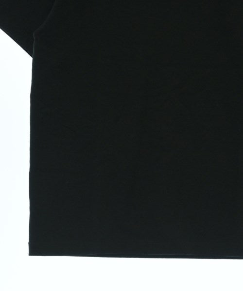 LE เสื้อยืด/เสื้อท็อปส์