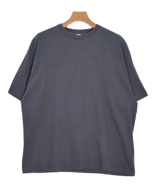 LE เสื้อยืด/เสื้อท็อปส์