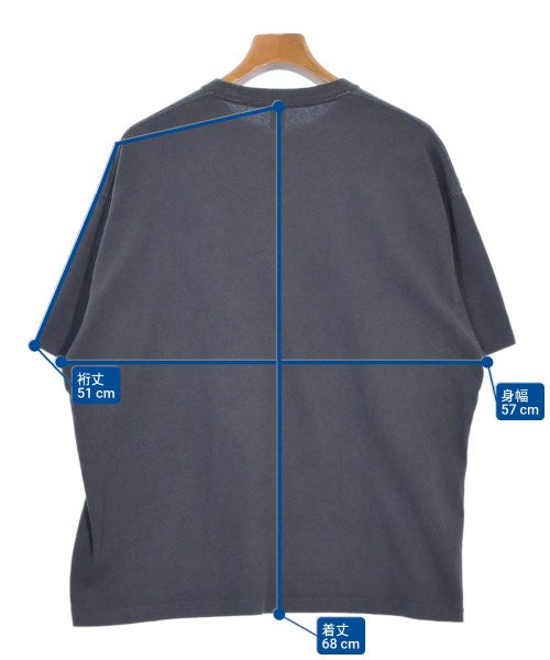 LE เสื้อยืด/เสื้อท็อปส์