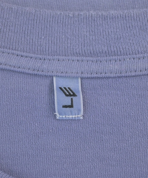 LE เสื้อยืด/เสื้อท็อปส์