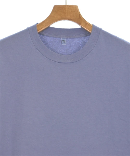 LE เสื้อยืด/เสื้อท็อปส์