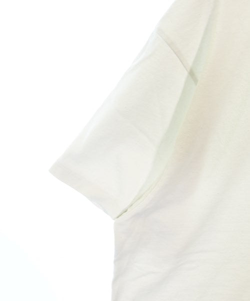 LE เสื้อยืด/เสื้อท็อปส์