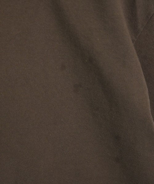 LE เสื้อยืด/เสื้อท็อปส์