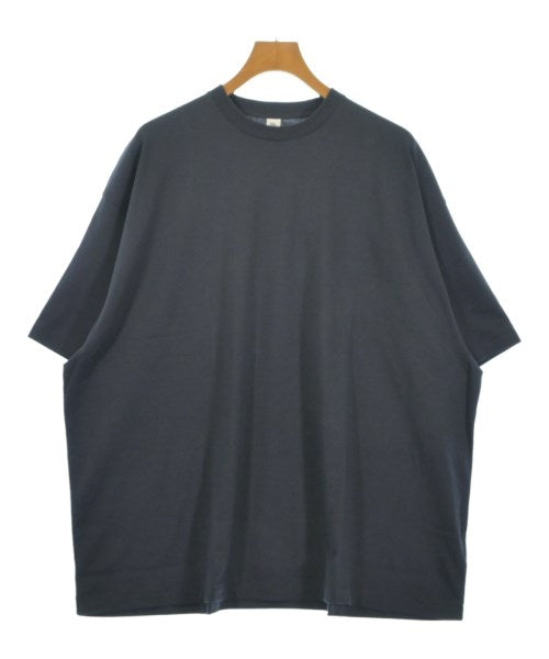 LE เสื้อยืด/เสื้อท็อปส์