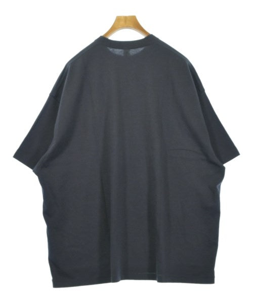 LE เสื้อยืด/เสื้อท็อปส์
