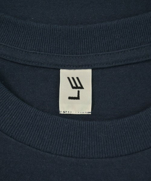 LE เสื้อยืด/เสื้อท็อปส์