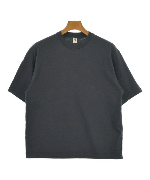 LE เสื้อยืด/เสื้อท็อปส์