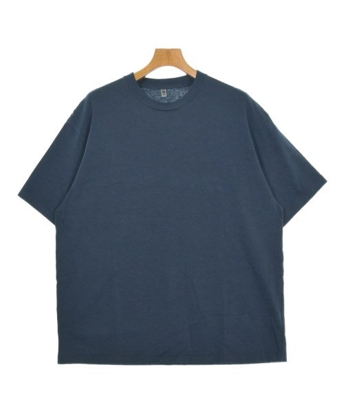 LE เสื้อยืด/เสื้อท็อปส์