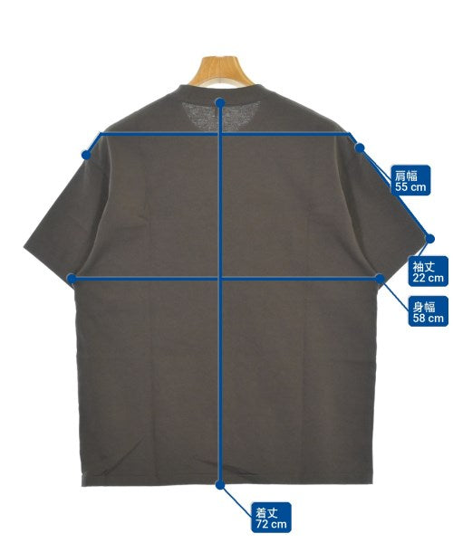 LE เสื้อยืด/เสื้อท็อปส์