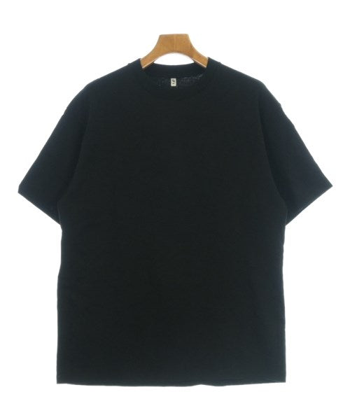 LE เสื้อยืด/เสื้อท็อปส์