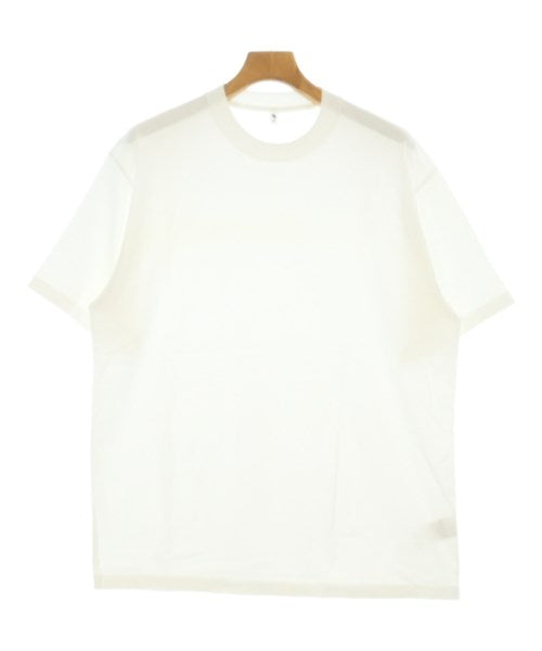 LE เสื้อยืด/เสื้อท็อปส์