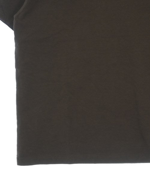 LE เสื้อยืด/เสื้อท็อปส์