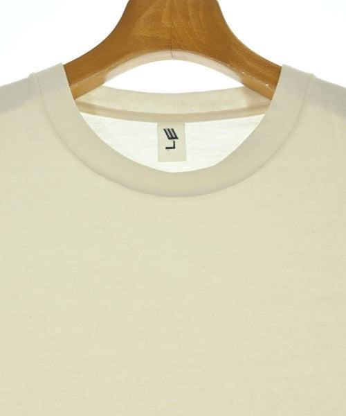 LE เสื้อยืด/เสื้อท็อปส์