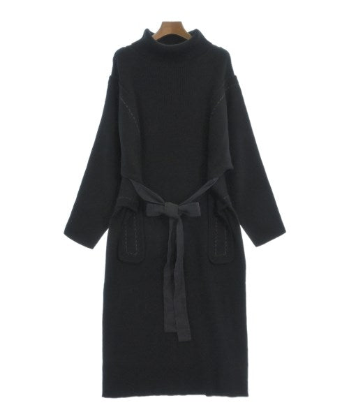 PAMEO POSE ชุดเดรส