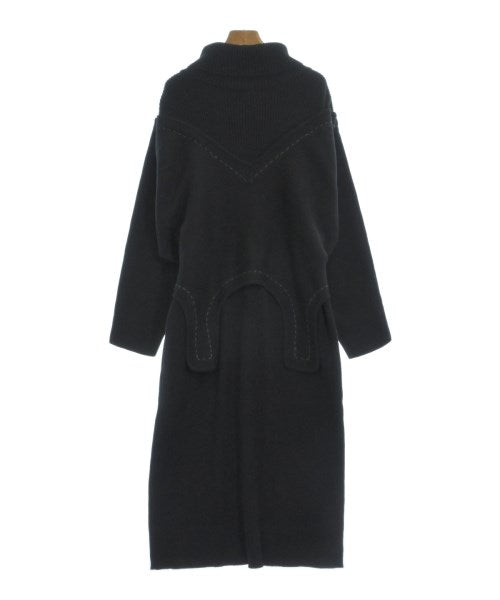 PAMEO POSE ชุดเดรส