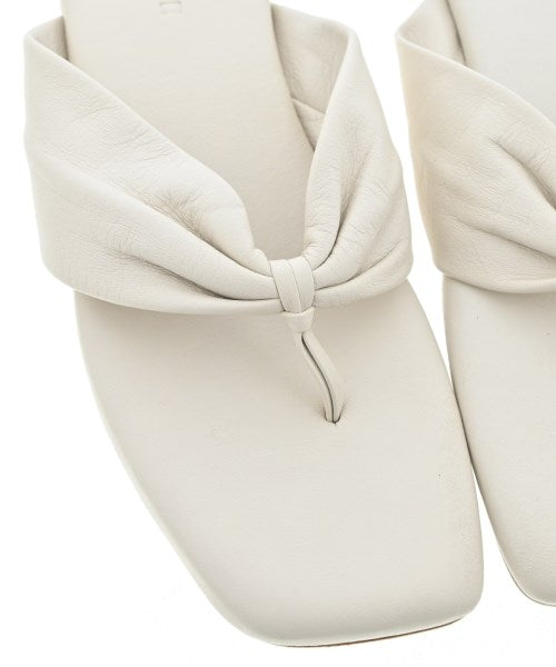 REMME รองเท้าแตะ