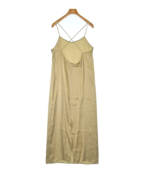 Mature Framework ชุดเดรส