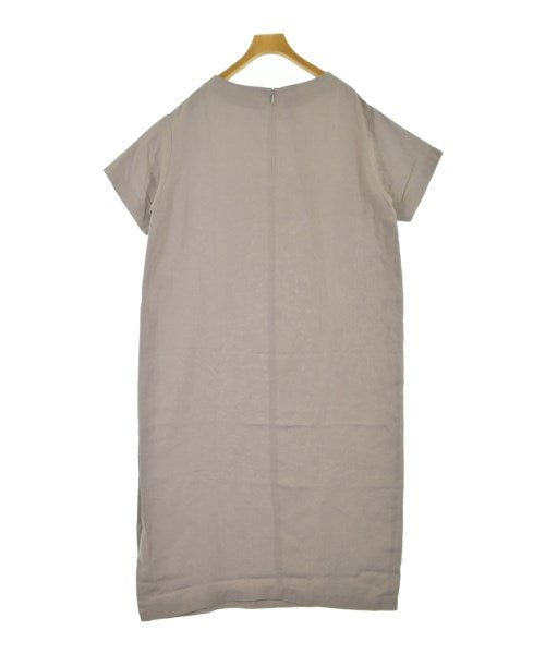 F by ROSSO ชุดเดรส