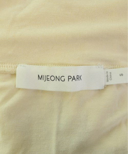 Mijeong Park เสื้อยืด/เสื้อท็อปส์