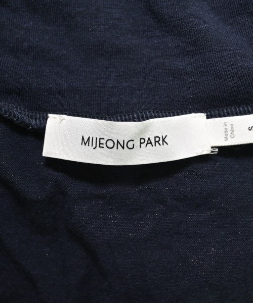 Mijeong Park เสื้อยืด/เสื้อท็อปส์