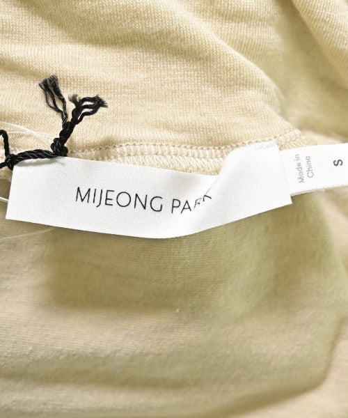 Mijeong Park เสื้อยืด/เสื้อท็อปส์