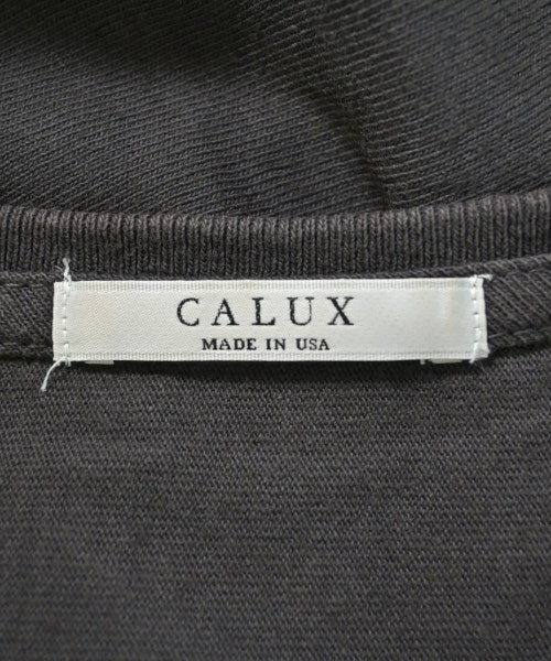 CALUX เสื้อยืด/เสื้อท็อปส์