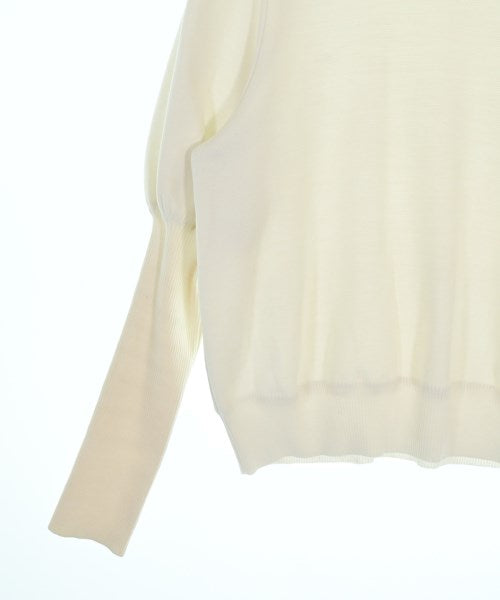 yori เสื้อกันหนาว