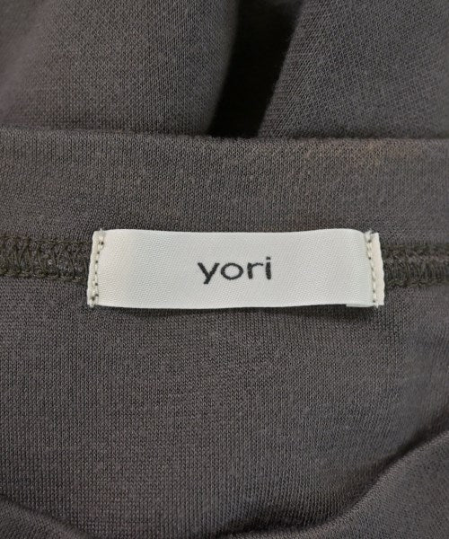 yori เสื้อยืด/เสื้อท็อปส์