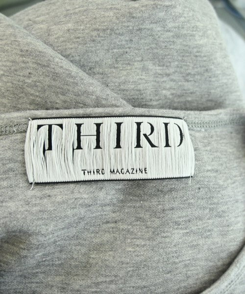 THIRD MAGAZINE เสื้อยืด/เสื้อท็อปส์
